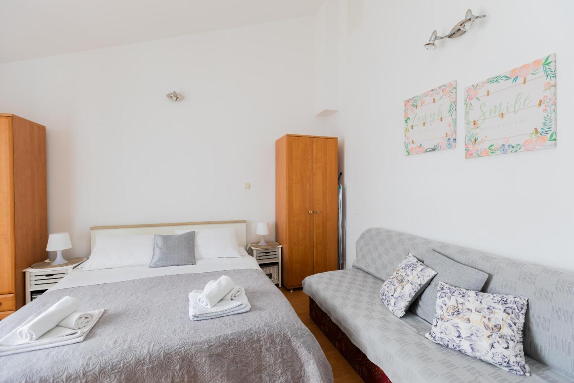 Apartments Rudi Локва Рогозница Екстериор снимка